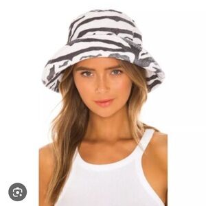 Lack of Colors Terry Wave Bucket Hat Zebra Print